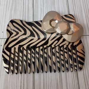 Hello Kitty X Sephora Wild Thing Jumbo Comb